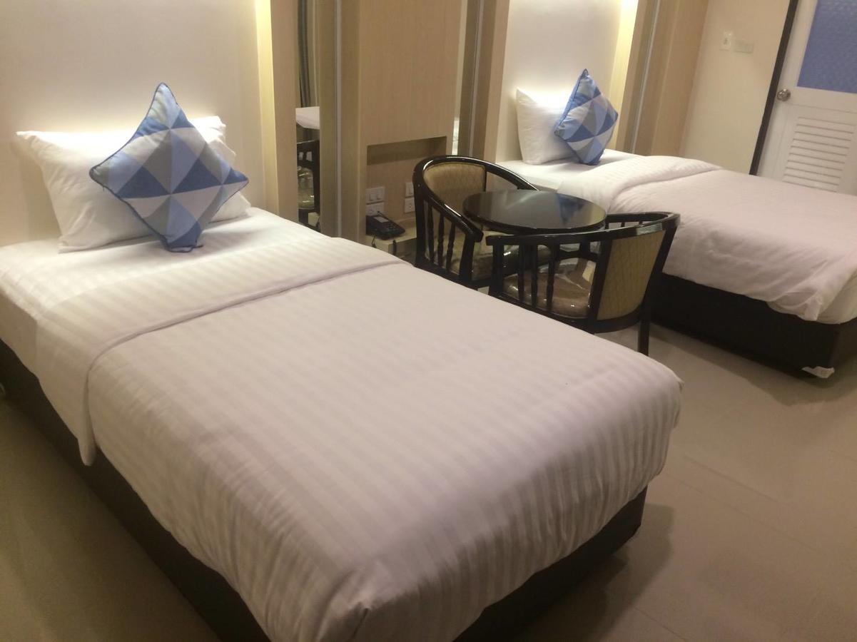 The Chic 101 Hotel Selaphum Eksteriør bilde