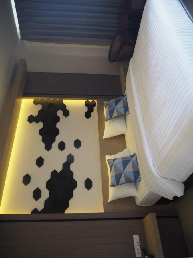 The Chic 101 Hotel Selaphum Eksteriør bilde